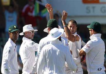 sa beat nz by an innings and 193 runs become world s no.1