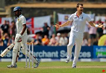 sri lanka reaches 289 8 against england in 1st test