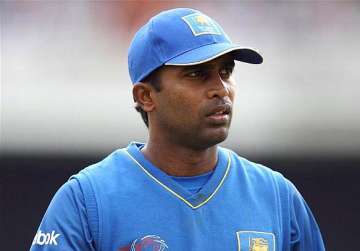 sri lankan batsman manager leave hotel