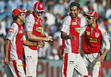 sridhar named kings xi fielding coach