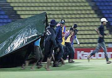 rain washes out opening day of mohali test