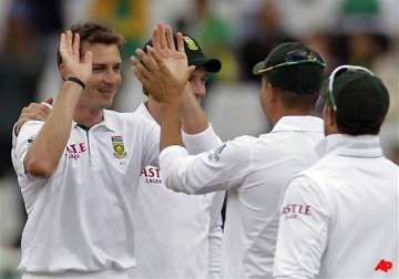 steyn becomes the 20th bowler to break 900 ranking point mark