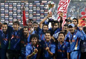 tamil nadu announces rs 3 cr cash reward to team india