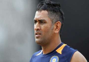 the lesser the distractions the better dhoni