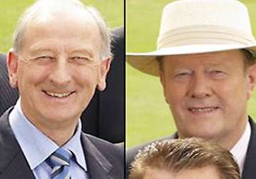 tony greig bill lawry s banter missed at commentary box