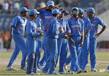 tri series india look to shake off defeat take on sri lanka