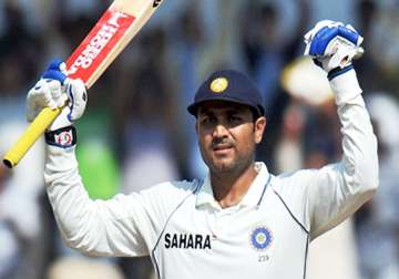 virender sehwag completes 8000 runs in test cricket