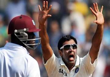 wankhede curator hurt by ashwin s comment