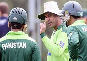 waqar younis to be hyderabad s bowling coach in ipl