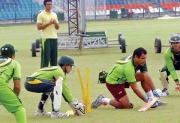 waqar leads young pakistan in coach s last series