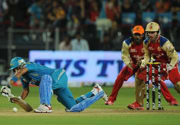 bangalore keep play off hopes alive with win over warriors