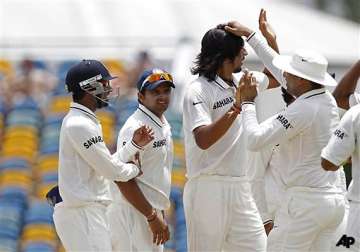 rain plays spoilsport on 2nd day after ishant s double strike