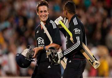 woakes added to england s odi squad after ashes