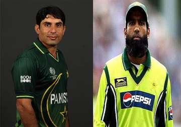 yousuf asks misbah to change batting position