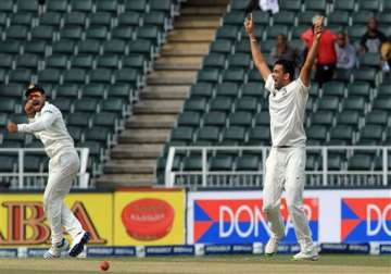 zaheer khan enters 300 test wicket club