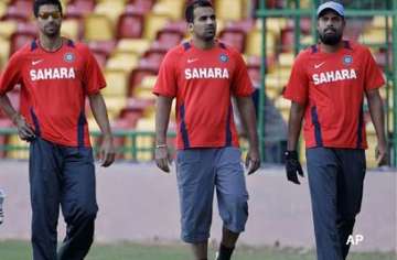 zaheer needs support as sehwag yuvraj hope to overcome injuries