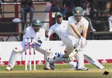 zimbabwe makes test comeback beats bangladesh
