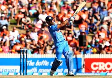 it was same old mistake in batting says dhoni