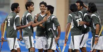 britain beats pakistan 3 2 in azlan shah hockey