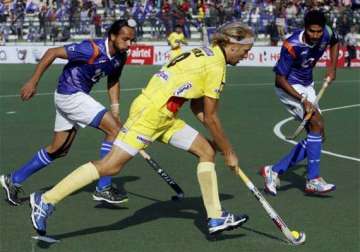 hockey india league spirited uttar pradesh wizards stun ranchi rhinos 3 2