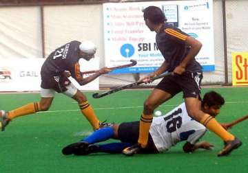 hockey indian oil storm into semis