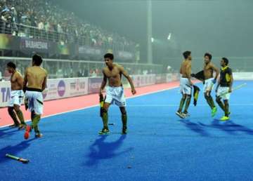 no action against pakistan players after coach s apology fih