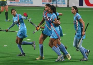 resolute indian hockey eves hold australia to goalless draw