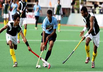 india plays draw against pak miss out on final against oz