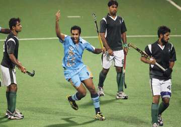 india squander lead to draw against pakistan in a heated match