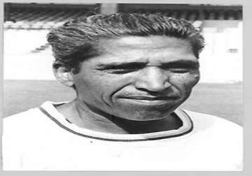 the forgotten hero of indian sports hockey goalkeeper shankar lakshman rock of gibraltar