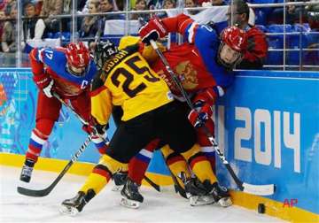 sochi olympics russia beats germany 4 1 in women s hockey