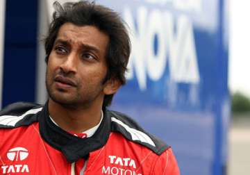 auto gp red flag robs karthikeyan off fifth straight pole