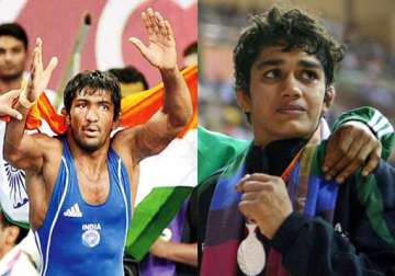 cwg 2014 grapplers give india 2 more gold as india take medals tally 45