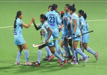 cwg 2014 indian women s hockey team beats canada 4 2