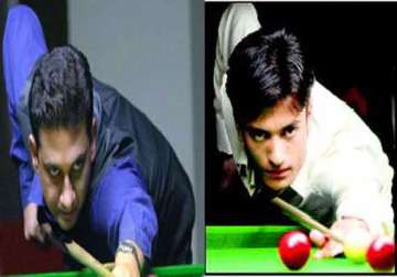 chandra khan enter pre quarters of world snooker