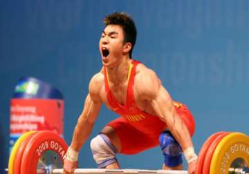 chinese lifter breaks world record