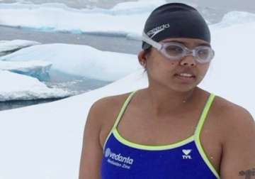 president pm laud swimmer bhakti for new world record