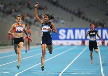 asian games poovamma wins bronze in women s 400m race