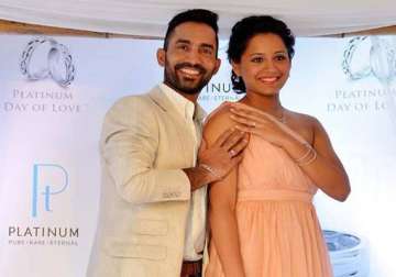 squash queen dipika pallikal who once hated cricketers is set to marry dinesh karthik
