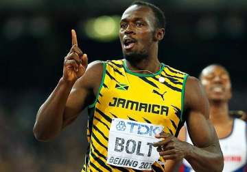 usain bolt wins record fourth straight 200 metres title