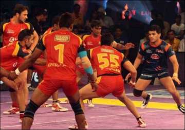 pro kabaddi league bengaluru bulls beat bengal warriors 33 22