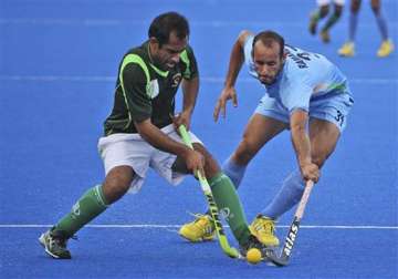 asian games misfiring india lose 1 2 to pakistan