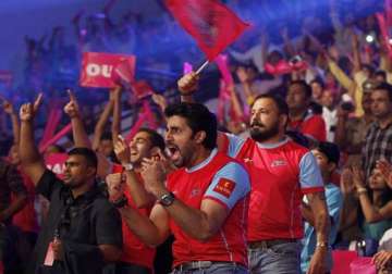 bachchan jr owned jaipur pink panthers wins pro kabaddi title