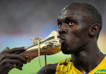usain bolt wins 100 meter title at world championships in 9.79 seconds