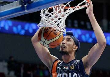 sikhs condemn fiba for banning players to wear turbans