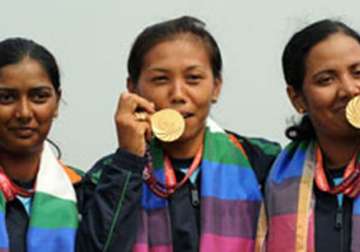 indian women archers make london olympics men lose