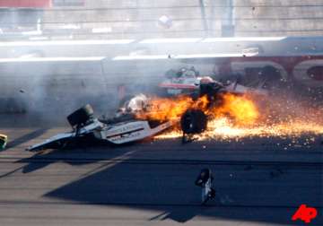 indy 500 winner wheldon dies in massive wreck