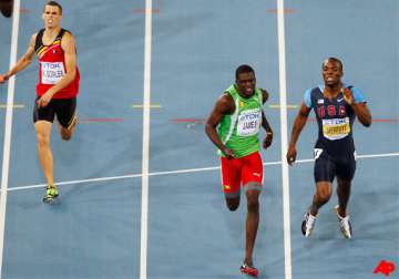 kirani james wins men s 400 metres