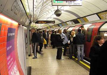 london subway staff to get extra olympics pay