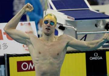 magnussen wins men s 100 freestyle at world swimming